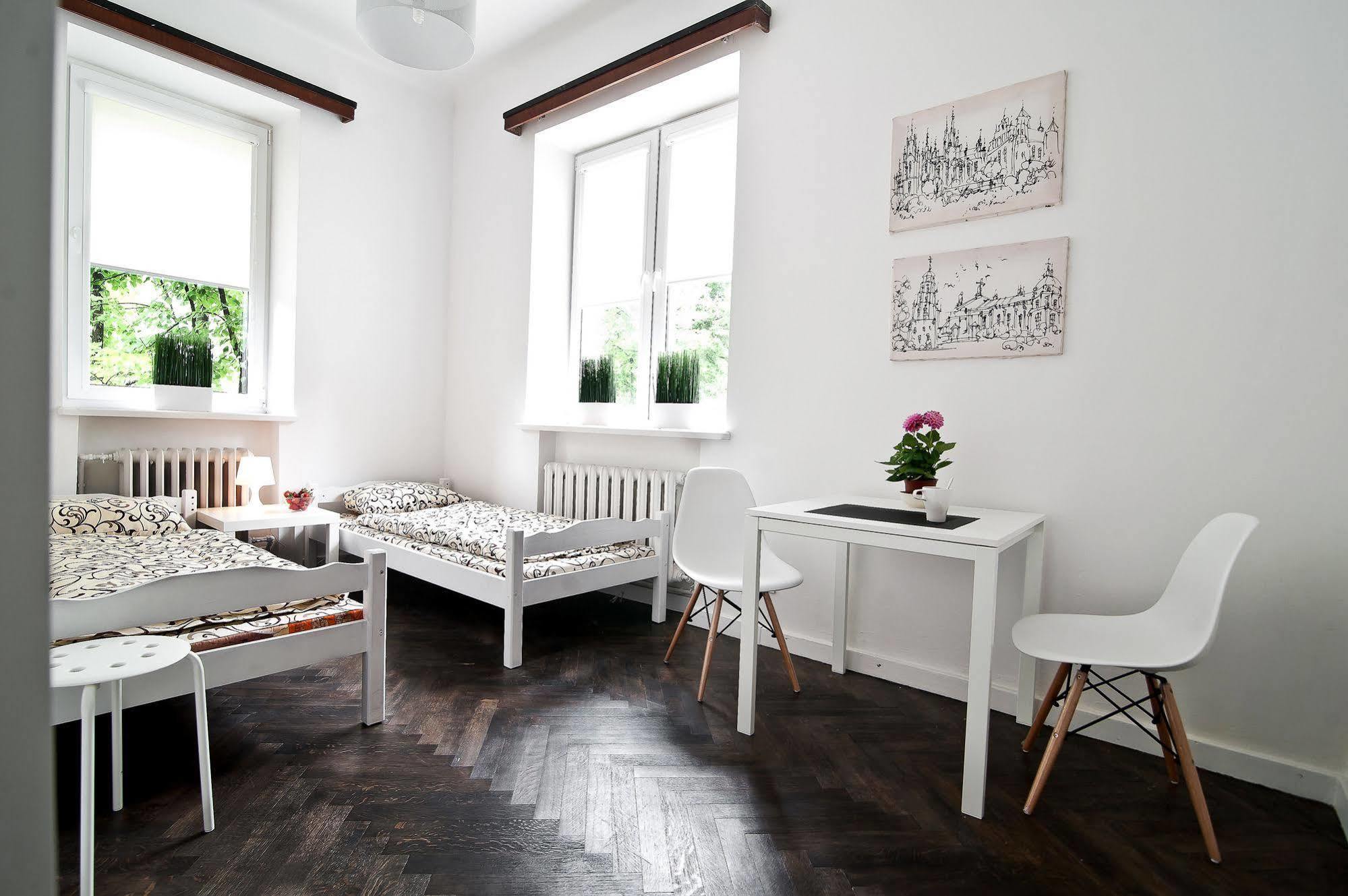 Extra Hostel "Easy Kaunas" Kültér fotó